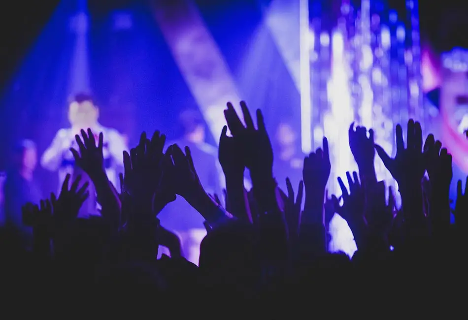 Rise to the Remix: Breaking into the DJ Industry